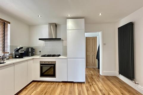2 bedroom semi-detached house for sale, Colley Orchard, Halesowen