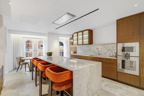 4 bedroom flat to rent, Basil Street, Knightsbridge, London