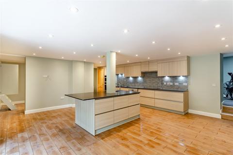3 bedroom flat for sale, Apartment E, The Hollies, Weetwood Lane, Leeds