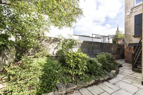 3 bedroom maisonette to rent, Wellsway, Bath BA2