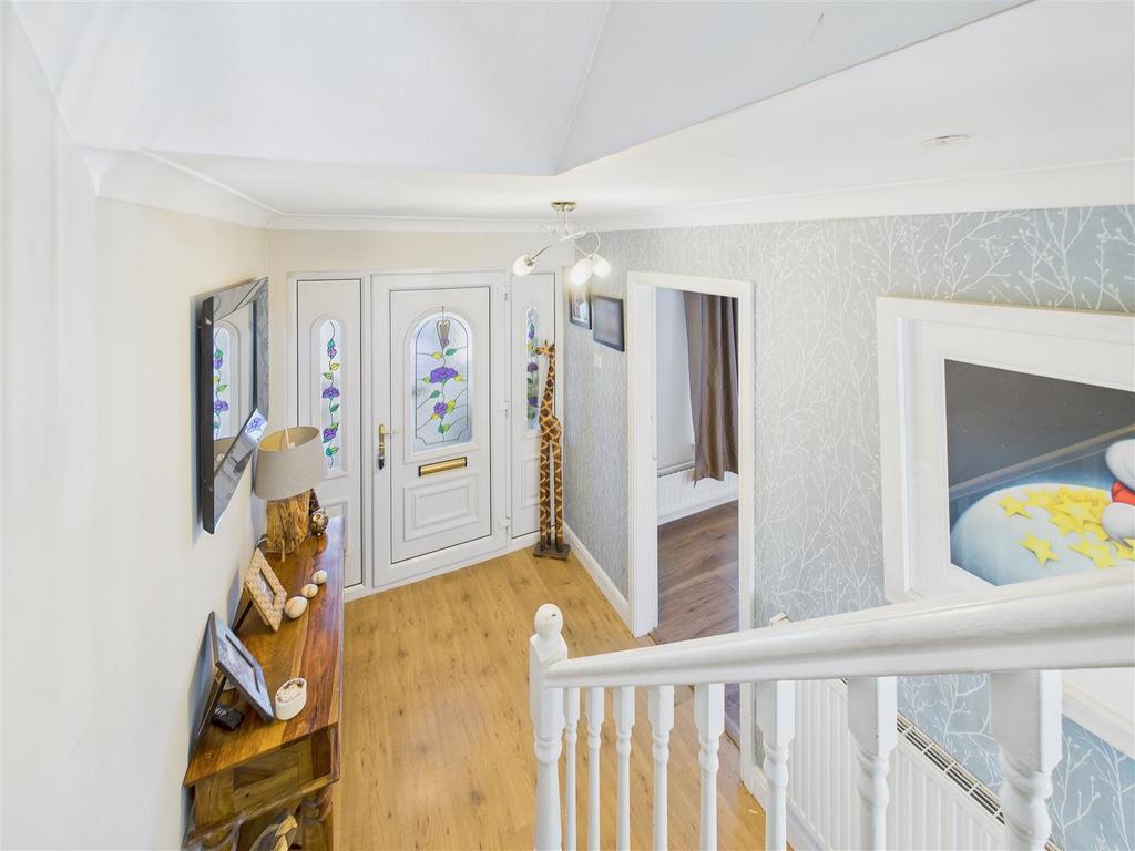 CAM01407 G0-PR0032-STILL005.jpg