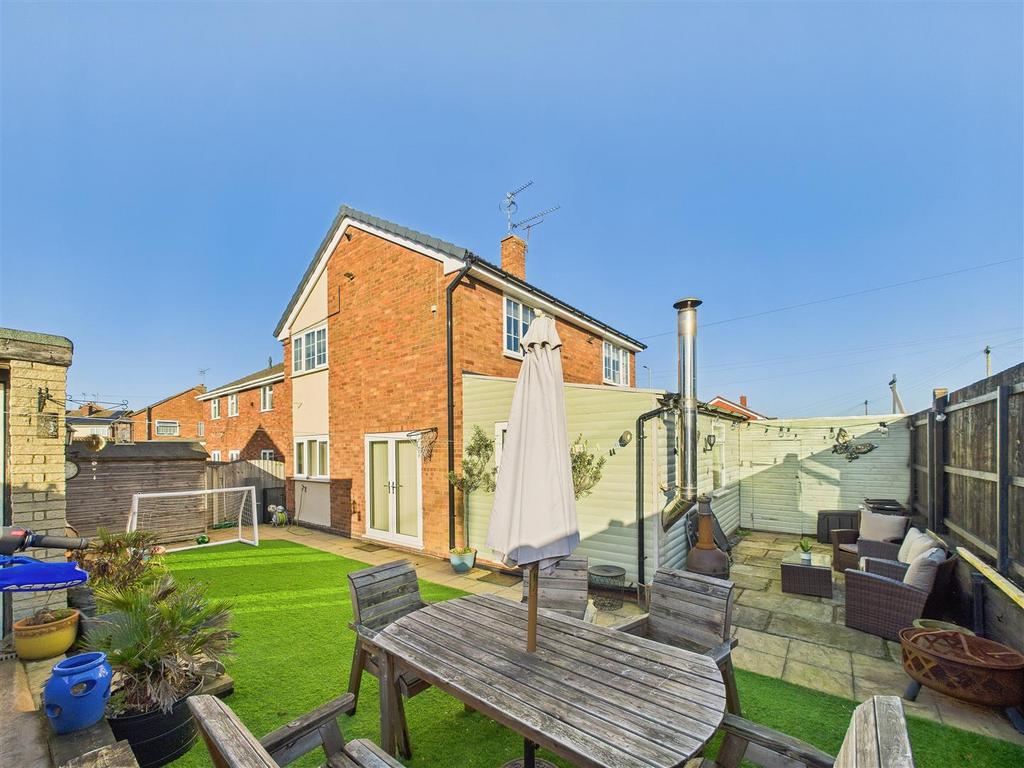 CAM01407 G0-PR0032-STILL017.jpg