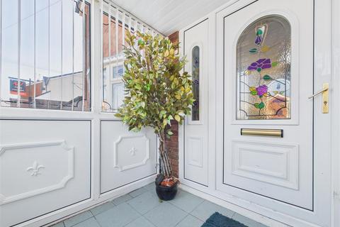 3 bedroom detached house for sale, Lodge Road, Brereton