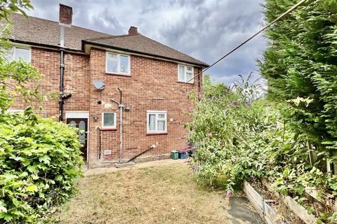 18 Ringway, Southall, UB2 5SR