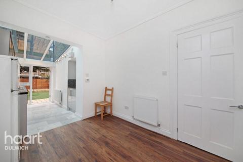 undefined, Liverpool Grove, LONDON