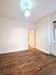 1 bedroom maisonette to rent, London E10