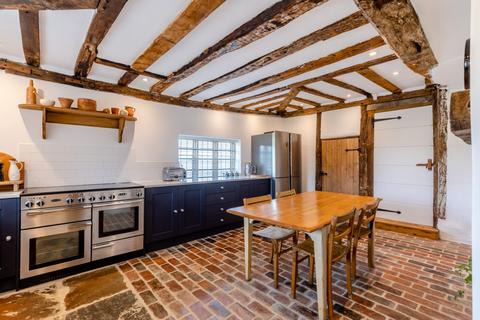 5 bedroom detached house for sale, Deerton Street, Teynham, Kent