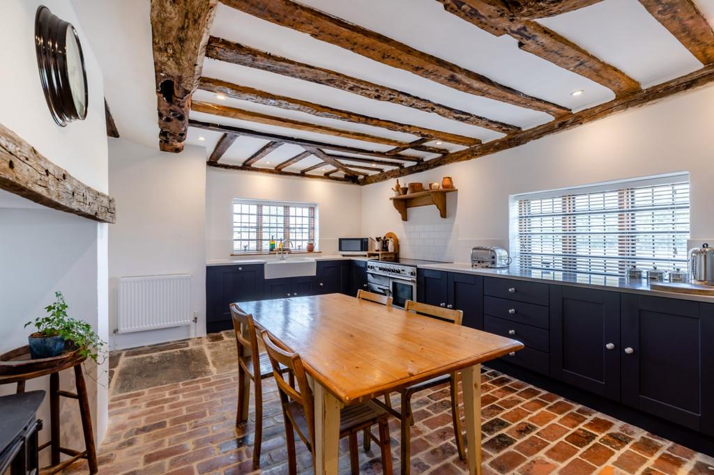 Kitchen/Breakfast Rm