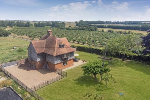 5 bedroom detached house for sale, Deerton Street, Teynham, Kent