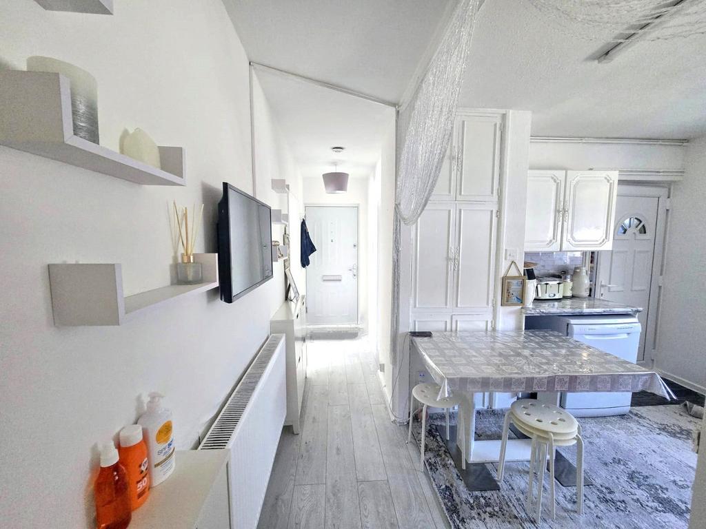 Kitchen/Hallway