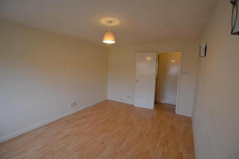 1 bedroom apartment to rent, Lawrence Court, Northampton NN1