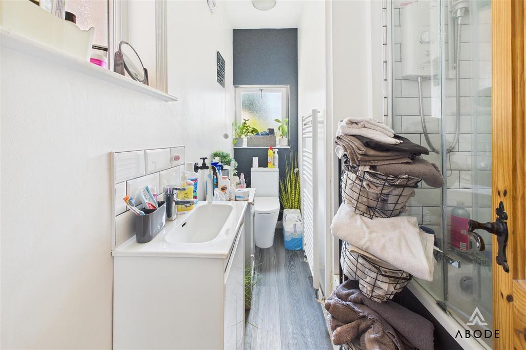 CAM04913 G0-PR0043-STILL012.jpg