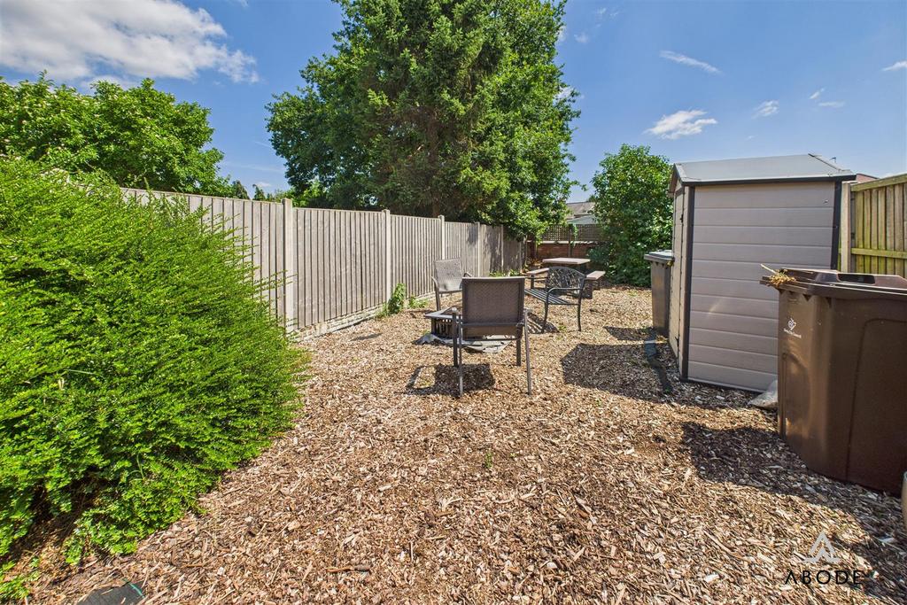 CAM04913 G0-PR0043-STILL002.jpg