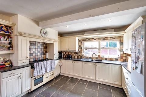 4 bedroom detached house for sale, High Street, Misterton