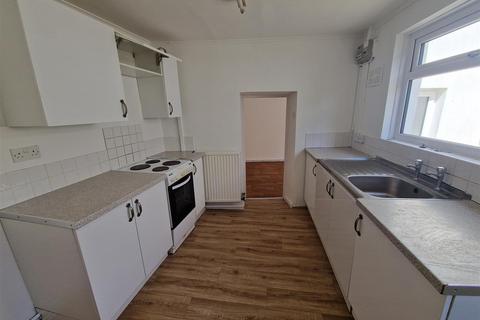 2 bedroom terraced house to rent, Carclew Street, Truro