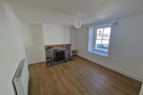 2 bedroom terraced house to rent, Carclew Street, Truro