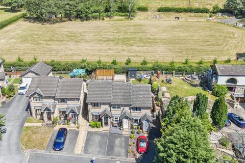 2 bedroom townhouse for sale, Green Bank, Cleckheaton, BD19