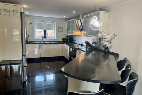 4 bedroom townhouse for sale, Marine Walk, Lincoln LN1