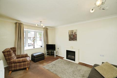 7 Edmonds Close, Birmingham, B33 0DJ