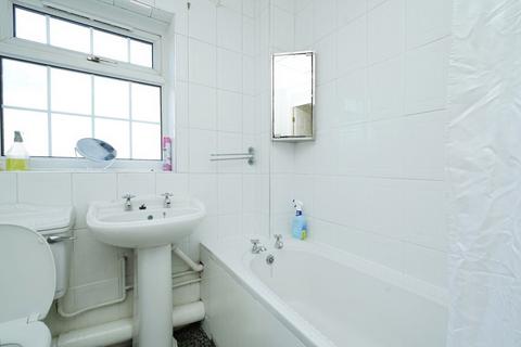 7 Edmonds Close, Birmingham, B33 0DJ