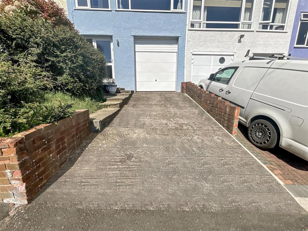 Front / Driveway