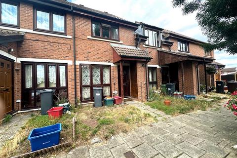 35 Padbury Close, Feltham, TW14 8SP