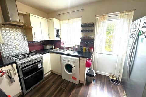 35 Padbury Close, Feltham, TW14 8SP