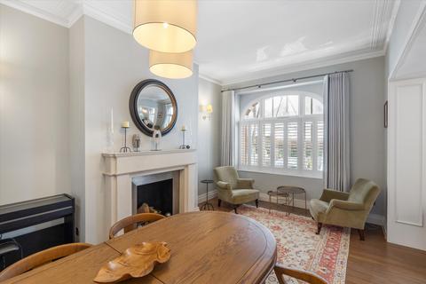 3 bedroom flat for sale, Iverna Court, London, W8