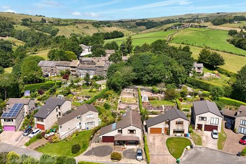 5 bedroom detached house for sale, Fatherford Close, Diggle, Saddleworth, OL3