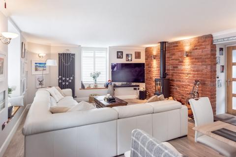 3 bedroom end of terrace house for sale, Millar Street, Crieff PH7
