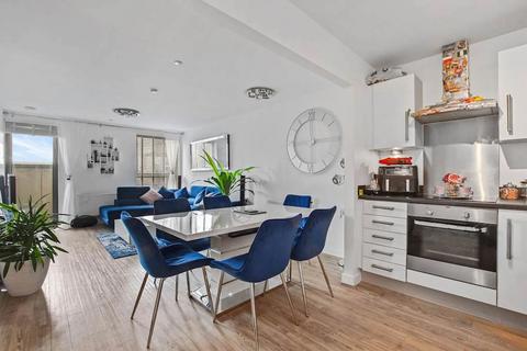2 bedroom flat for sale, High Road, Wembley, HA9