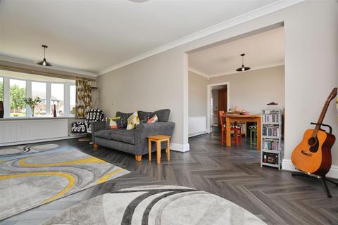 undefined, Weymouth Crescent, Scunthorpe