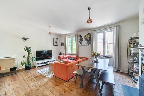 2 bedroom maisonette for sale, Lordship Lane, East Dulwich, London