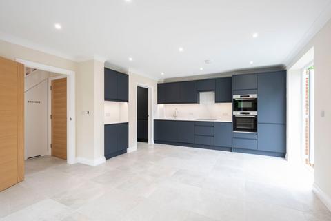 3 bedroom semi-detached house for sale, Cottimore Lane, Walton on Thames, KT12