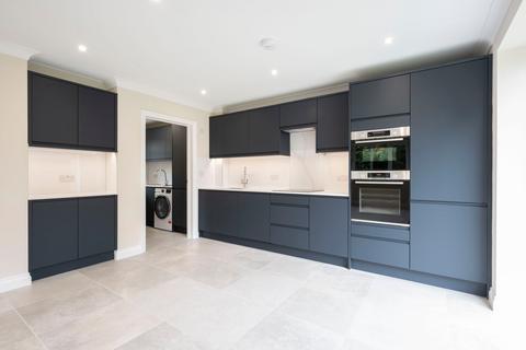 3 bedroom semi-detached house for sale, Cottimore Lane, Walton on Thames, KT12
