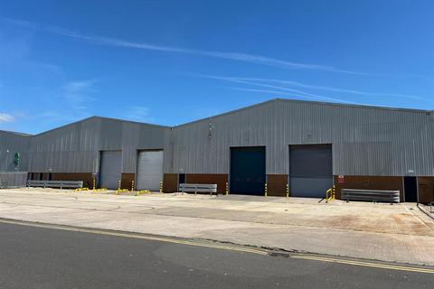 Warehouse to rent, 4-5 Horsefair Rd Bridgend CF31 3YN