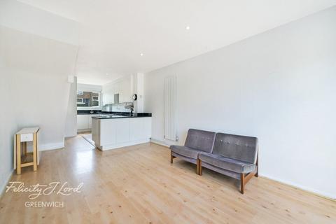 28 Rangers Square, London, SE10 8HR