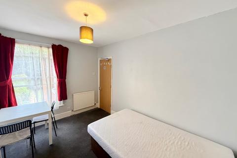 1 bedroom in a house share to rent, Ipswich IP3