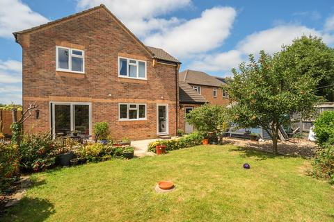 25 Fairfax Way, Torrington, EX38 7DA
