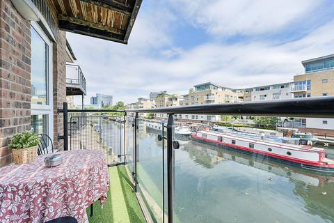 3 bedroom flat for sale, Durham Wharf Drive, Brentford, TW8