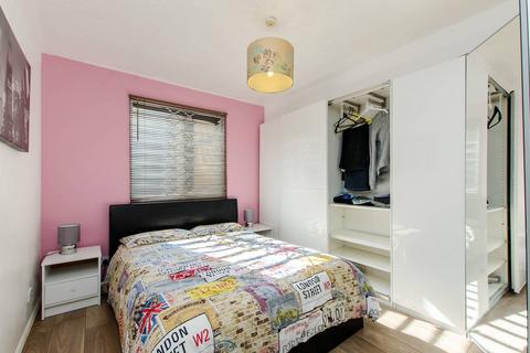 1 bedroom flat for sale, Sheppard Drive, Southwark, London, SE16