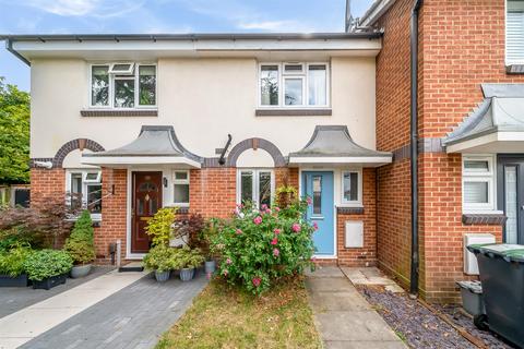 2 bedroom terraced house for sale, Pennington Way, London SE12
