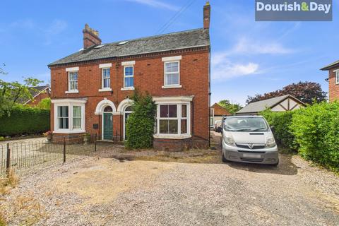 4 bedroom semi-detached house for sale, London Road, Crewe CW3