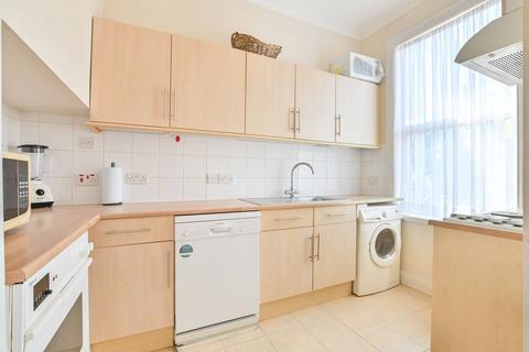 3 bedroom maisonette for sale, Walm Lane, Willesden Green, London, NW2