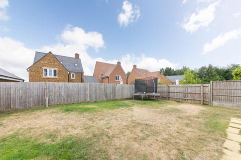 4 bedroom detached house for sale, Cotefield Drive, Bodicote