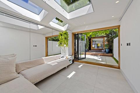 2 bedroom terraced house for sale, Sandycombe Road, Richmond, TW9