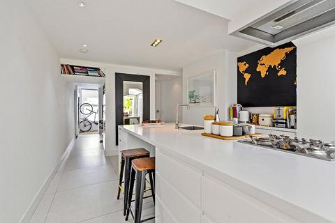 2 bedroom terraced house for sale, Sandycombe Road, Richmond, TW9