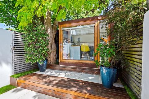 199 Sandycombe Road, Richmond, TW9 2EW