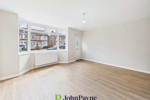 3 bedroom end of terrace house to rent, Sullivan Road, Wyken, Coventry, CV6