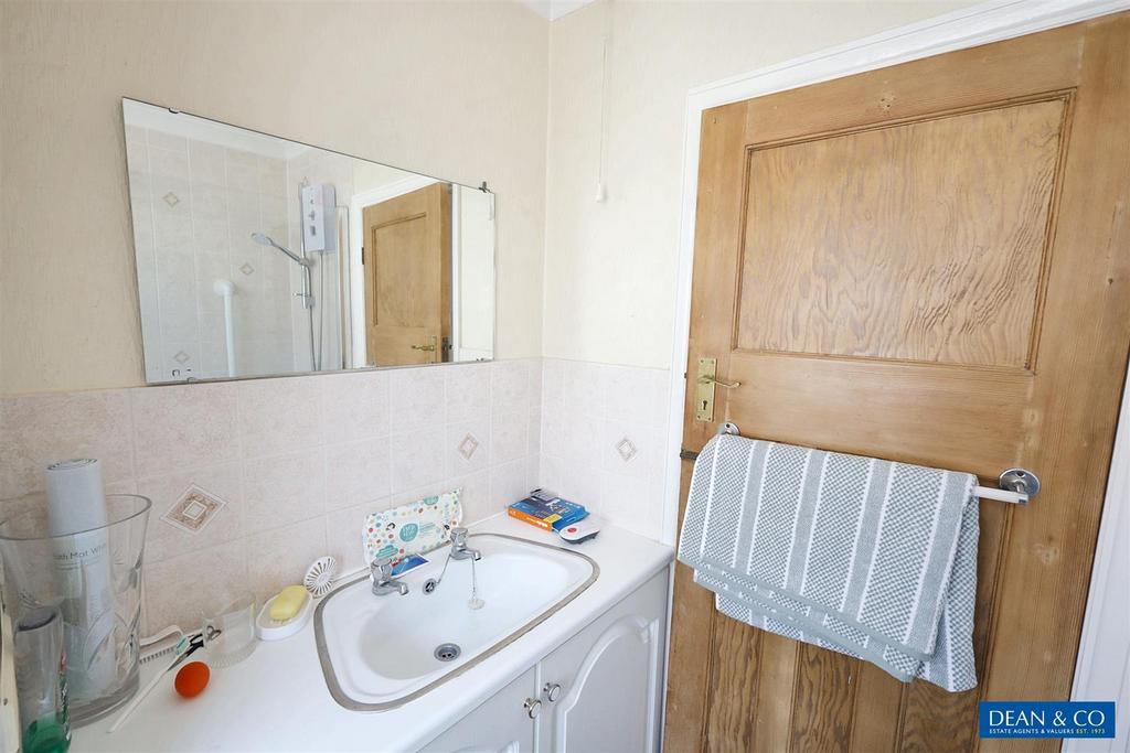 Shower room (formerly bathroom)